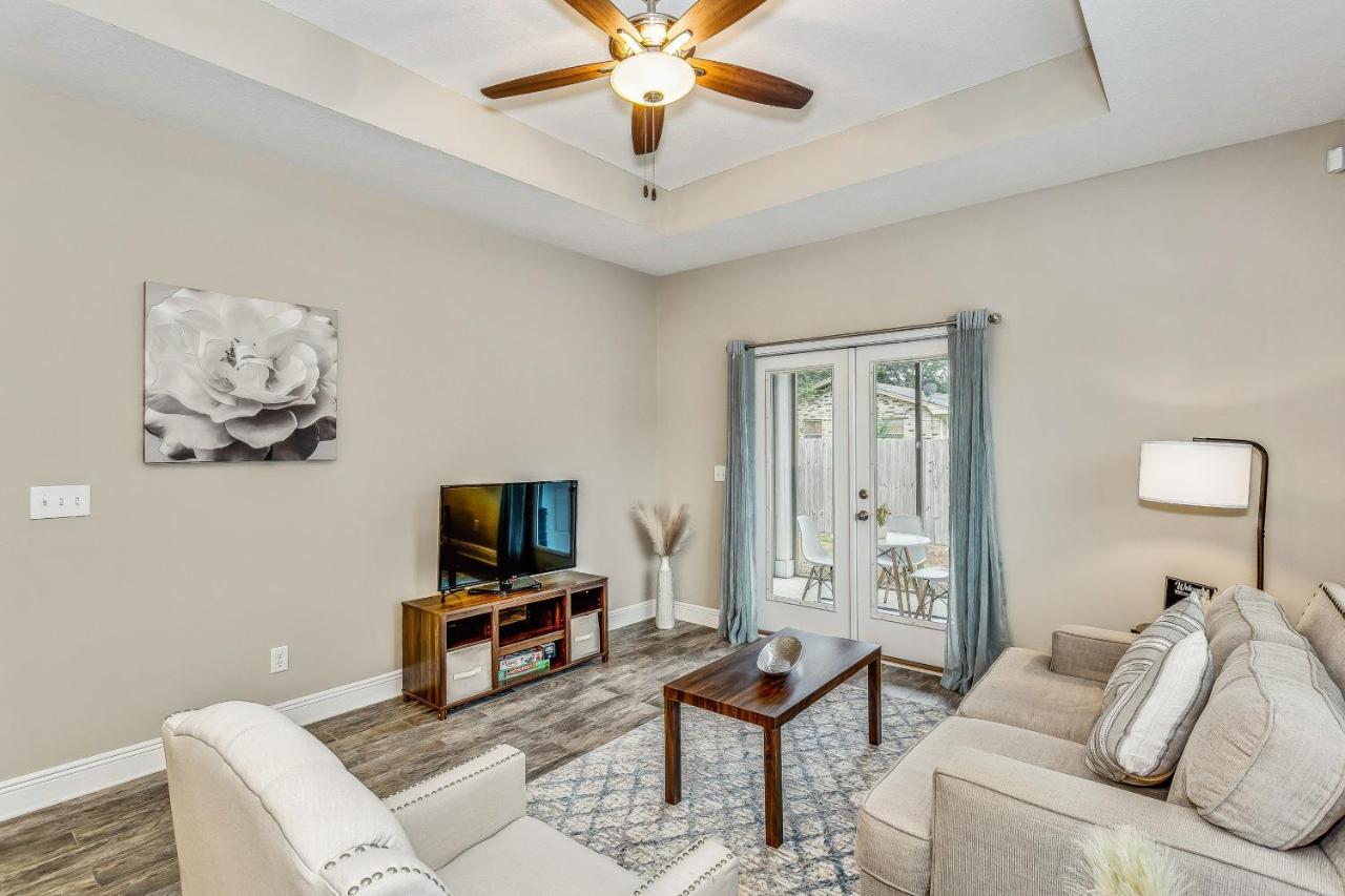 Lovely Town-Home In פנסקולה מראה חיצוני תמונה